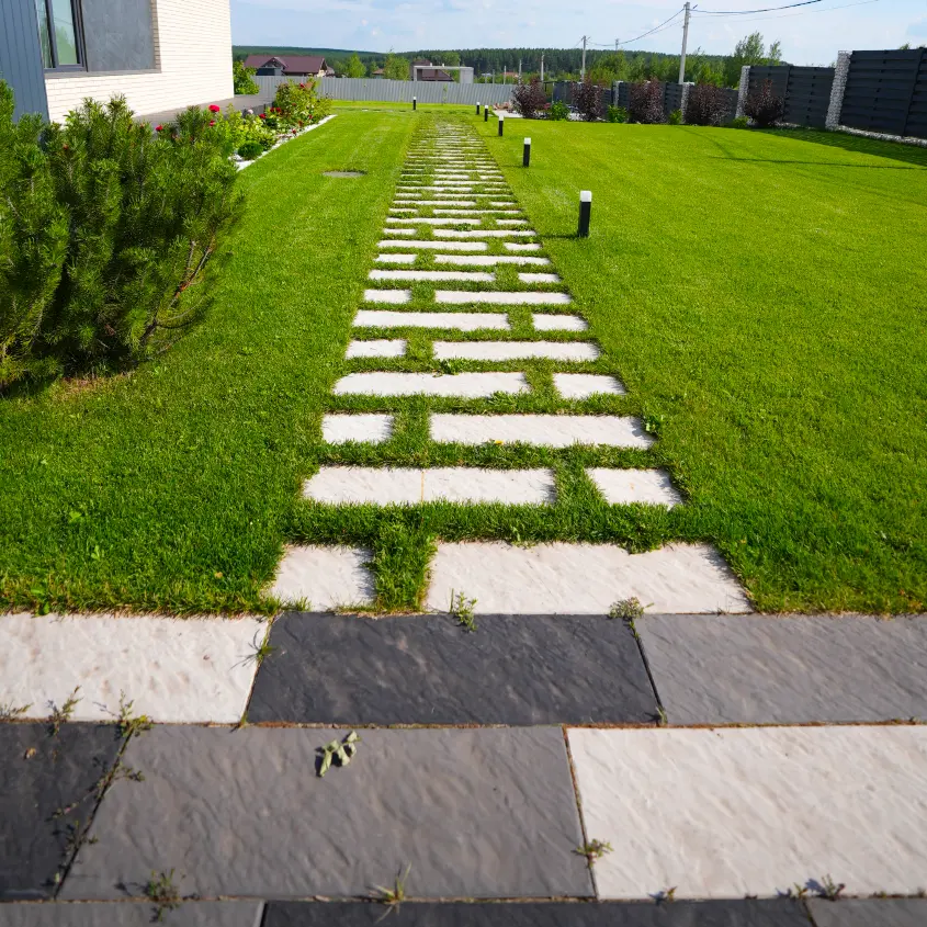 Фото 2 Шаговые плиты для придомовой территории и садовых дорожек
