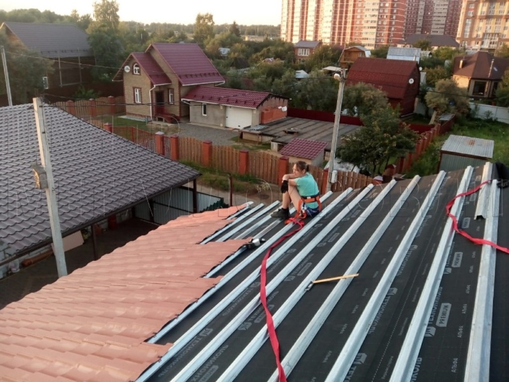 Металлочерепица Геркулес 8004 терракотовый Стальной Бархат от Центра Металлокровли в Омске